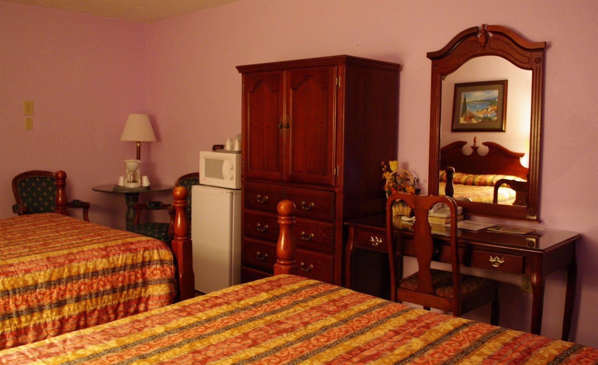 Lamar Blue Spruce Motel חדר תמונה